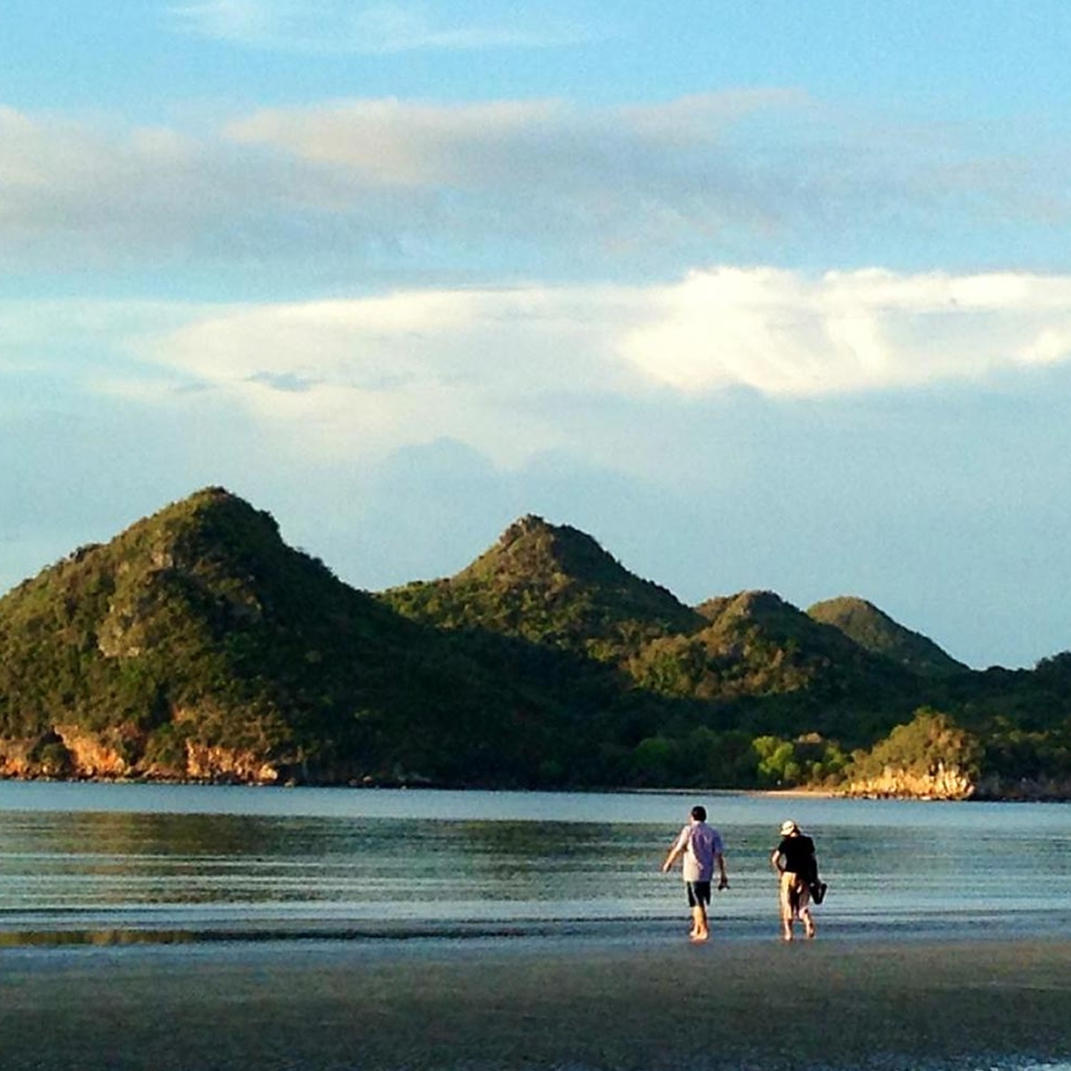 A walk on the beach — Lyndale Lodge