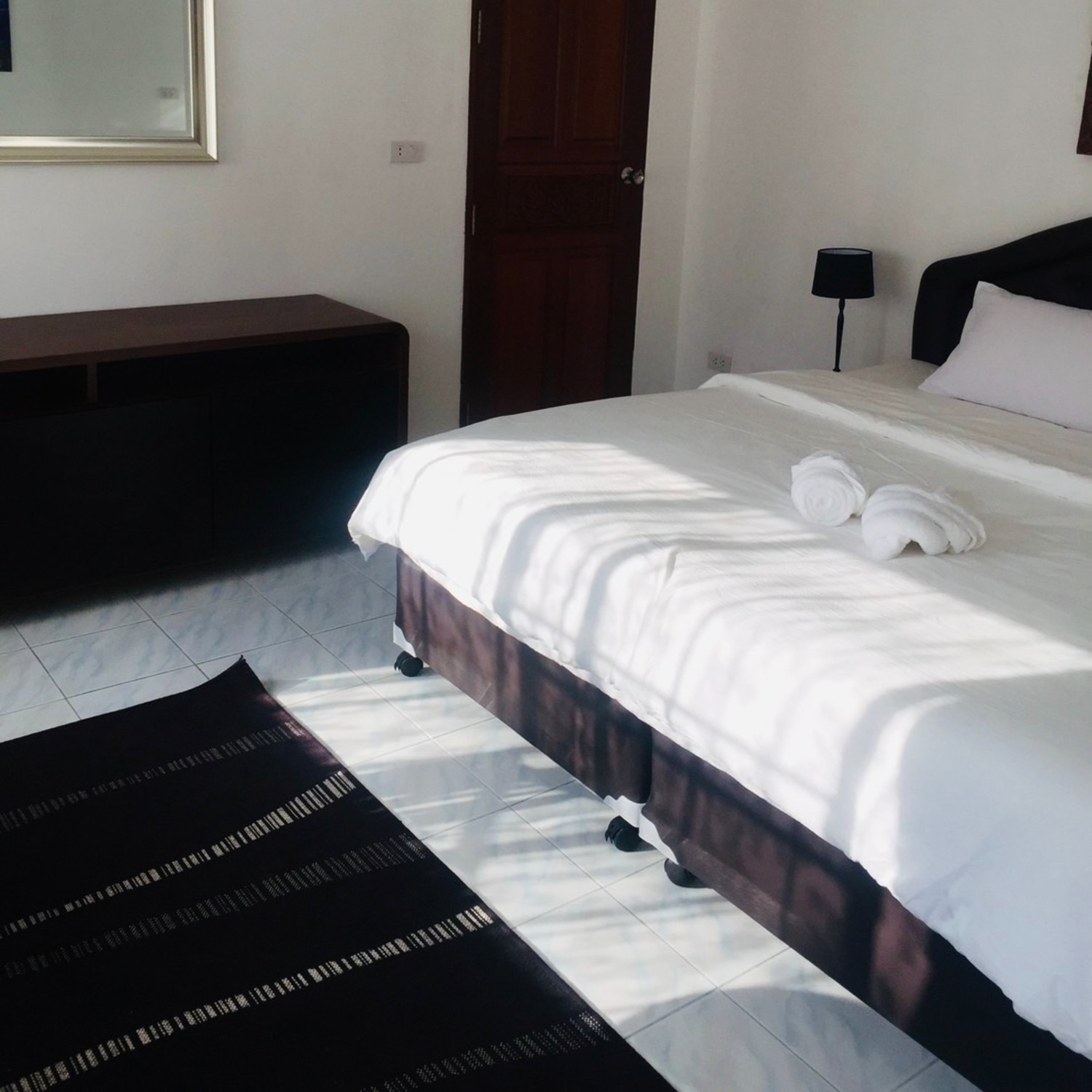 Twin beds — Lyndale Lodge